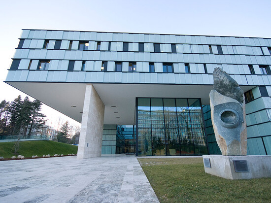 Verwaltungsgebaeude onusida