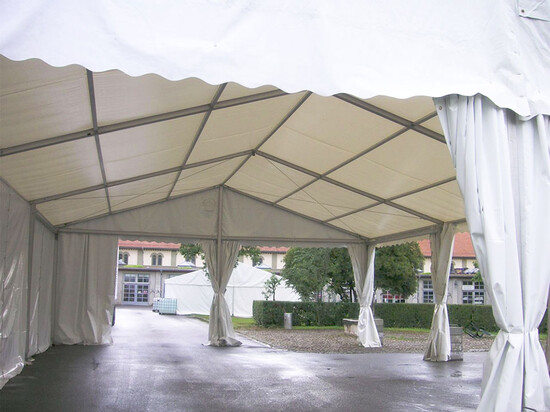 Beispiel Partyzelt