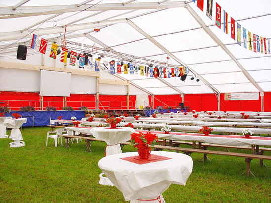 Beispiel Partyzelt