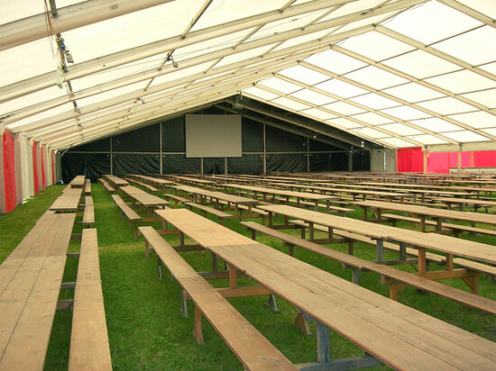 Beispiel Festhalle