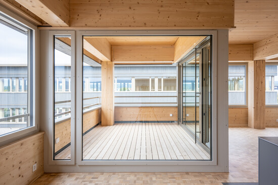 Referenz Qube Solid Parkett